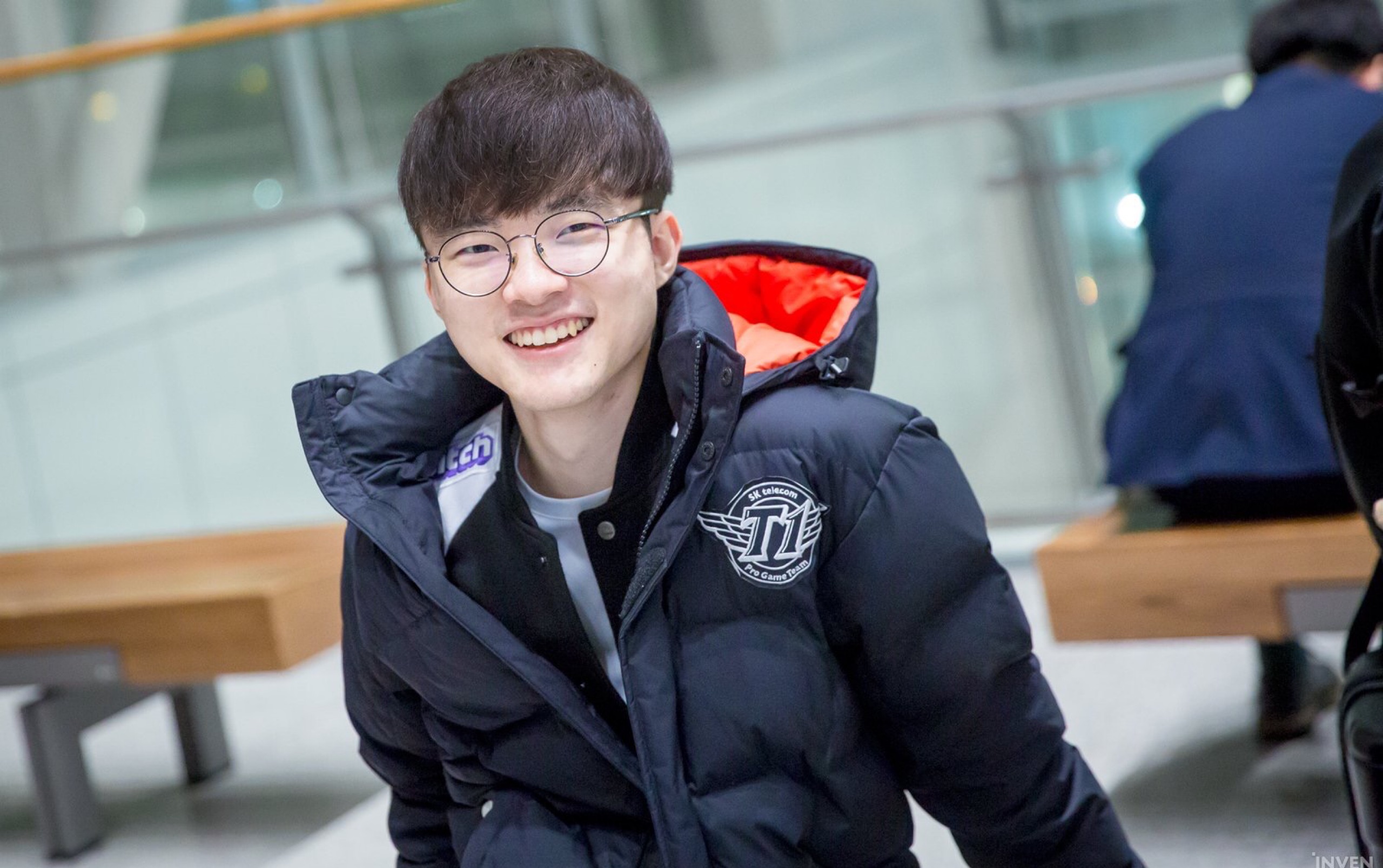 LPL今日首发名单：Tian野区交手Tarzan，JackeyLove下路对决Light